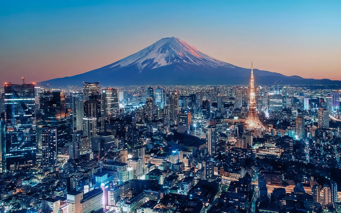 Tokyo skyline at sunset with view of Mt Fuji