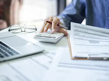 shutterstock_2382908505